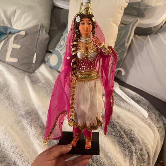 ANTIQUE 1920'S AMRAPALI Indian doll bY MS ARTS Dancer DOLL - Picture 6 of 9